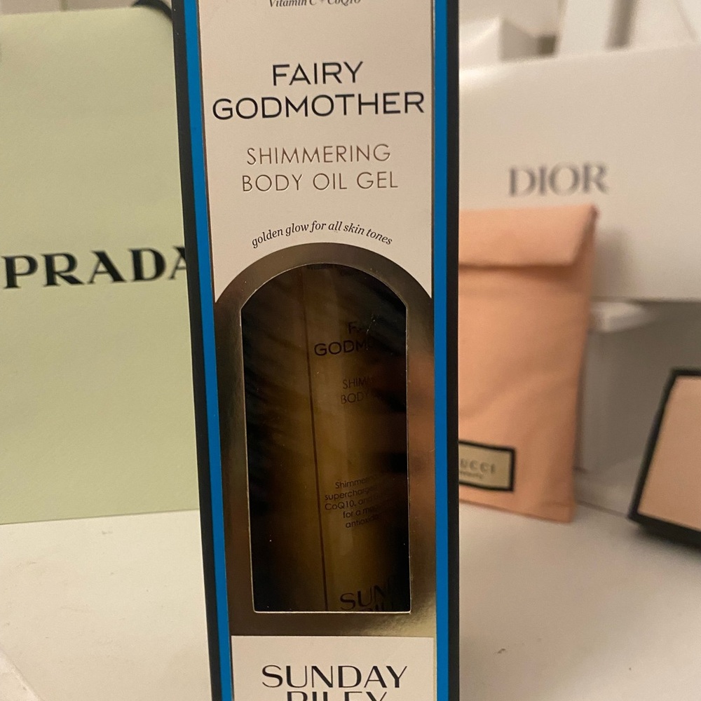 Sunday Riley Fairy Godmother Shimmering Body Oil Gel - Gold